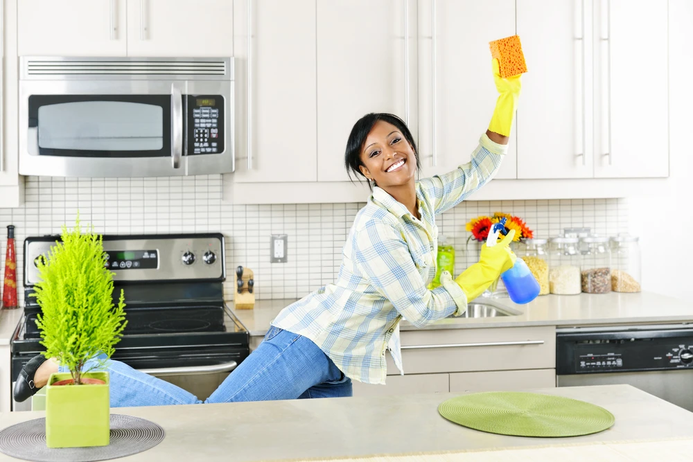 Tủ bếp nhôm kính, tủ bếp Biên Hòa, Đồng Nai, vệ sinh tủ bếp
